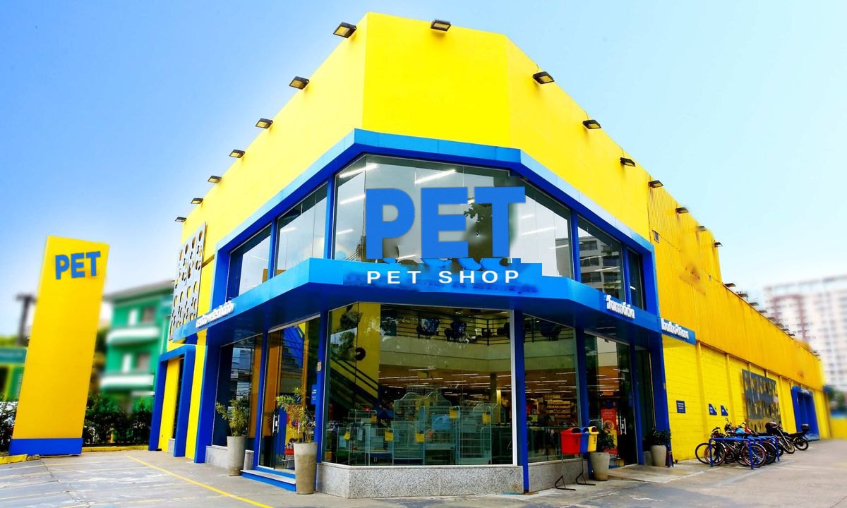 Loja de rede de petshop em esquina